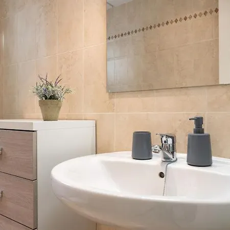 Apartment Faro's In Boliches For 4 Fuengirola